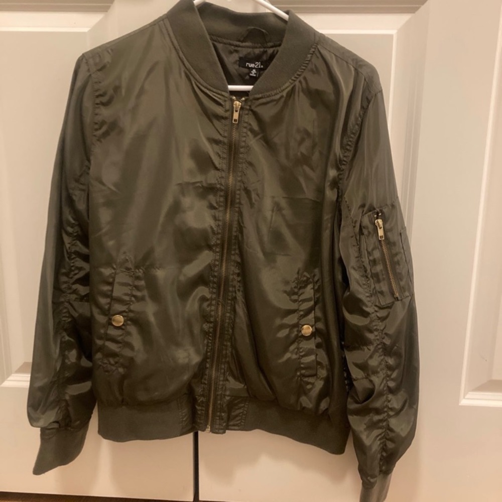 New army green bomber jacket
